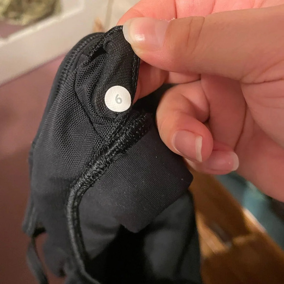 LULULEMON RACERBACK SPORT BRA TANK - Picture 3 of 3